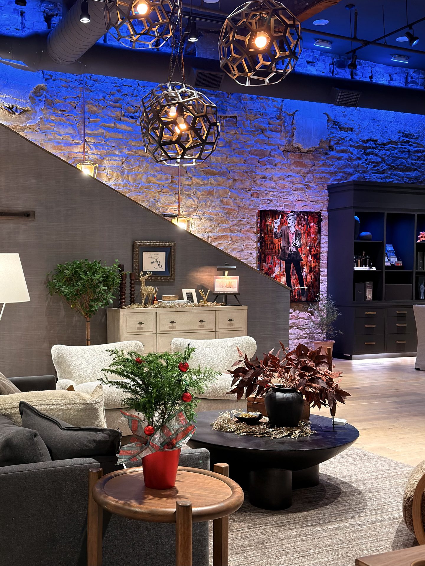 Cast Showroom Tour